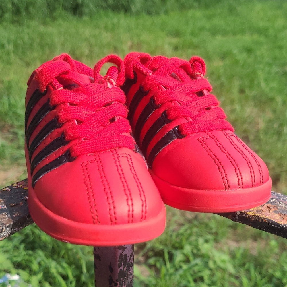 K-Swiss Kids Red Sneakers with Black Stripes